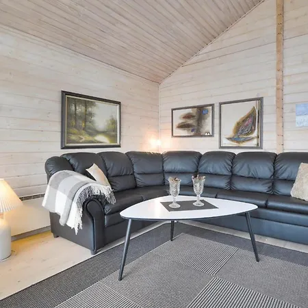 펜션 Stunning Home In Hemmet With Sauna *