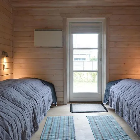 3 Bedroom Cozy In Holiday home Hemmet